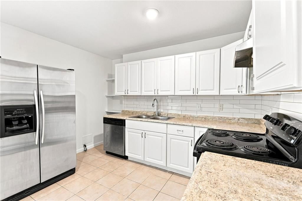10706 Cambridge Avenue — photo 10