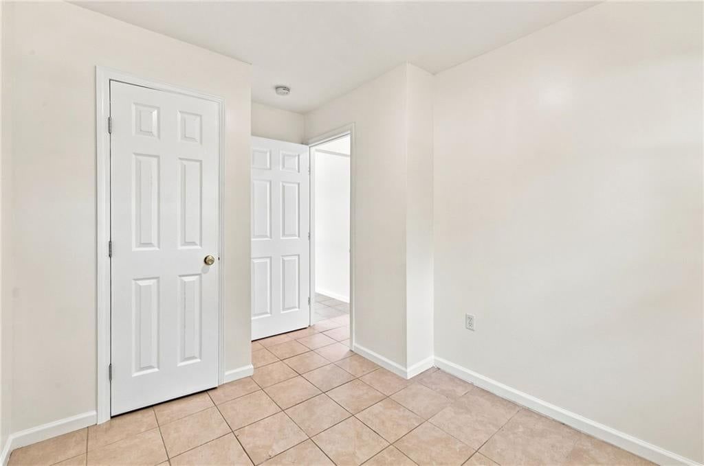 10706 Cambridge Avenue — photo 17
