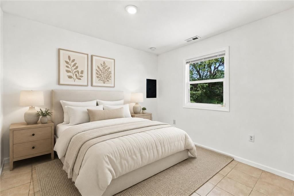 10706 Cambridge Avenue — photo 19