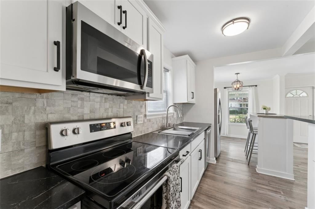 601 W 77th Street — photo 11