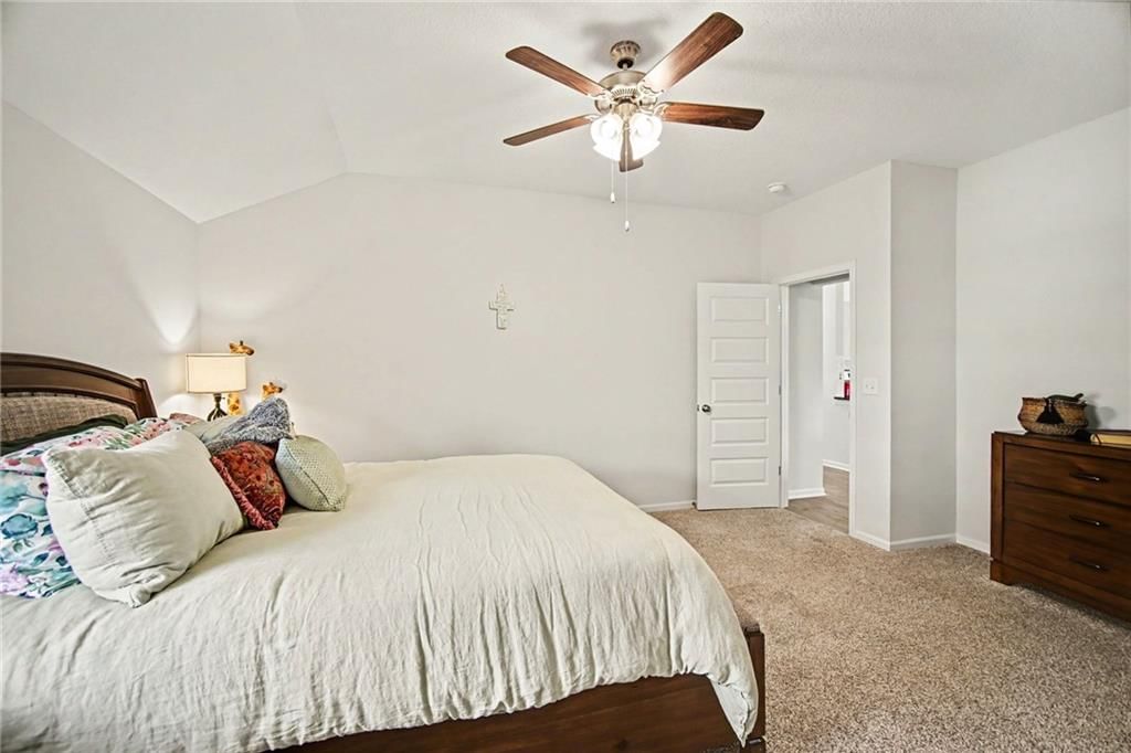 500 SE Laurel Drive — photo 11
