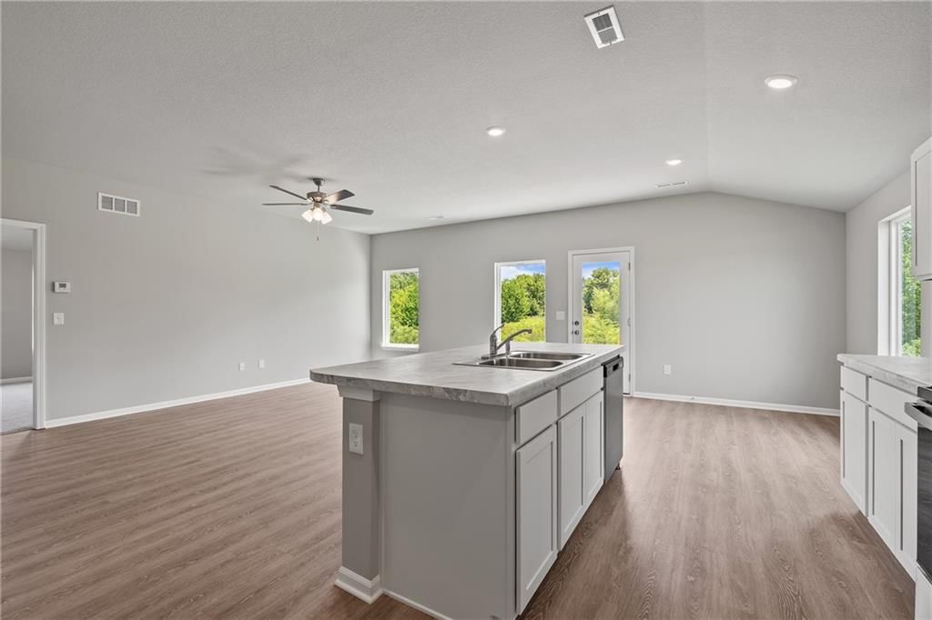 20263 W 195th Street — photo 2