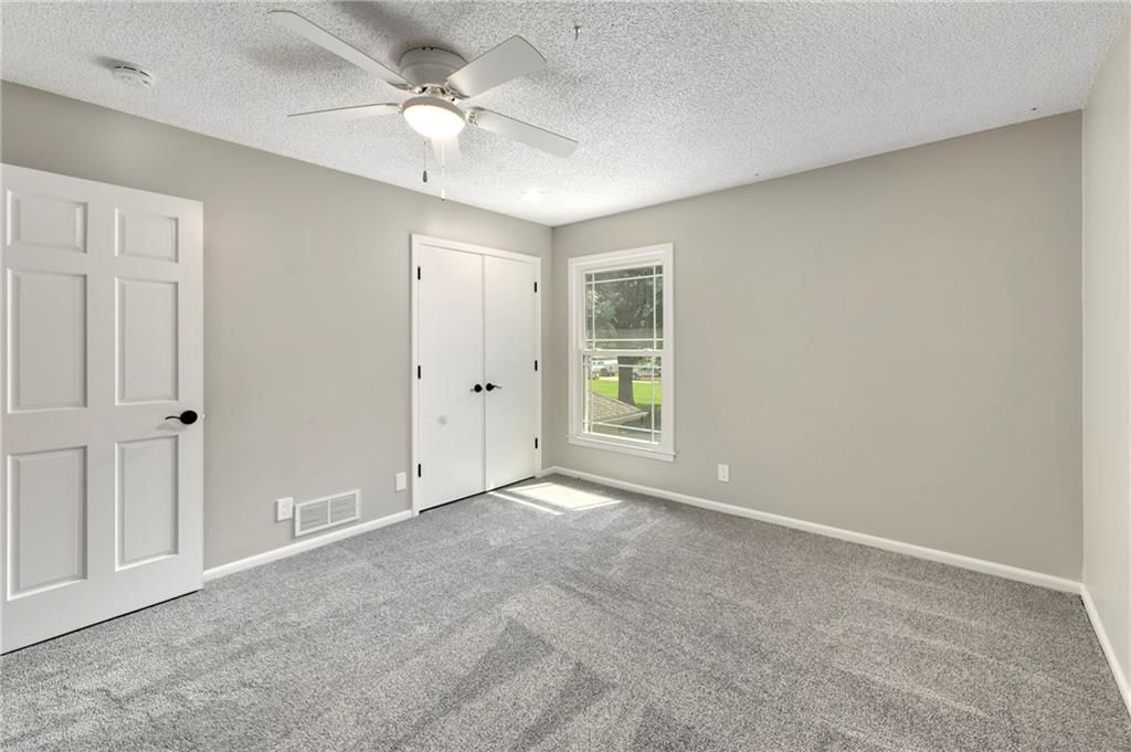 12305 W 150th Terrace — photo 37