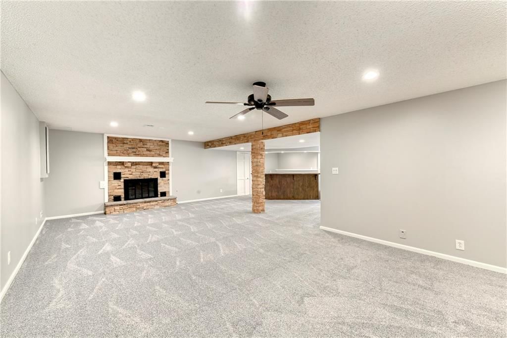 12305 W 150th Terrace — photo 41