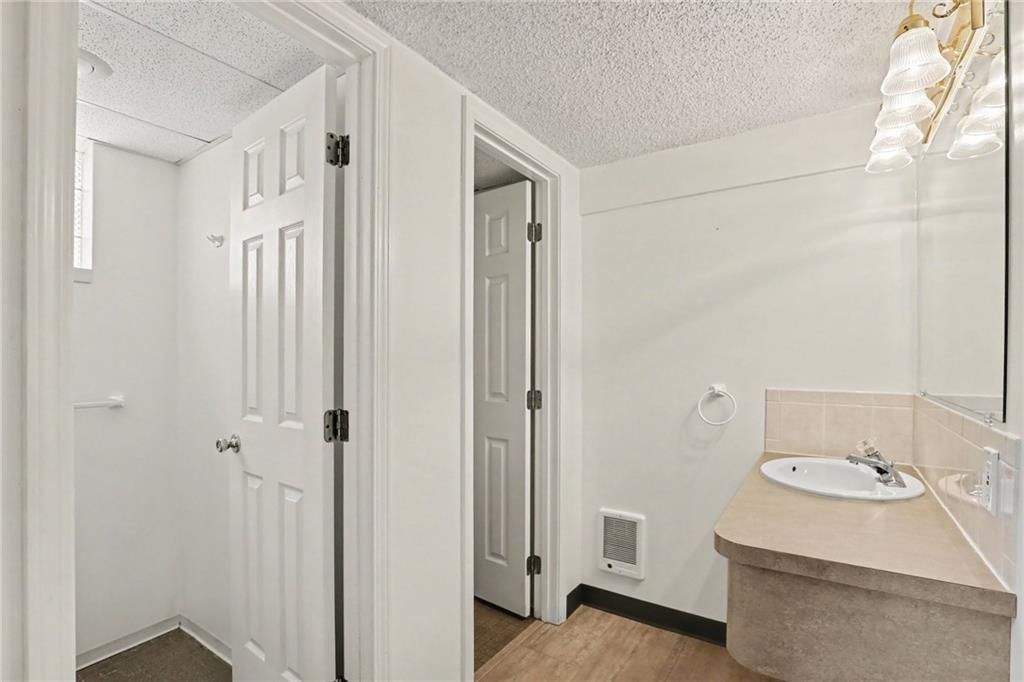 506 W Mississippi Street — photo 14
