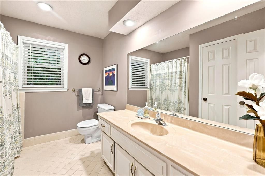 8209 Acuff Lane — photo 15