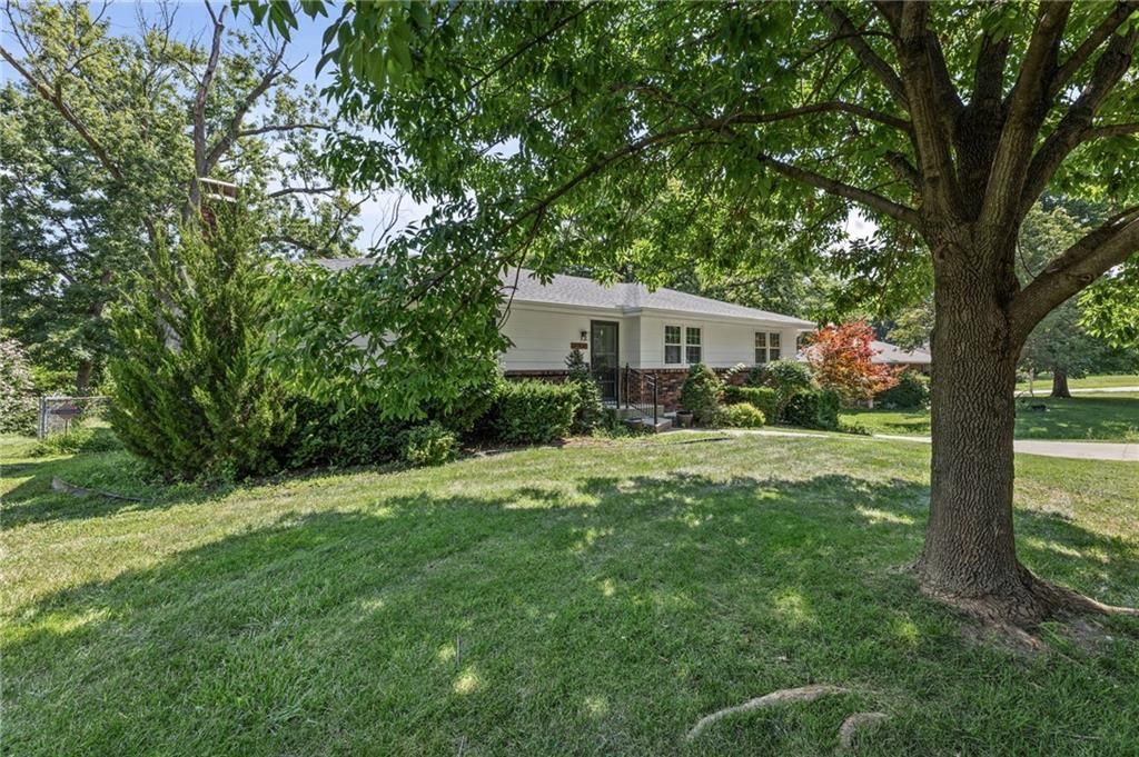 2308 NW Powderhorn Drive — photo 13