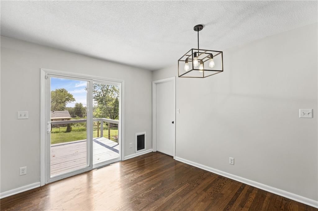 2308 NW Powderhorn Drive — photo 17