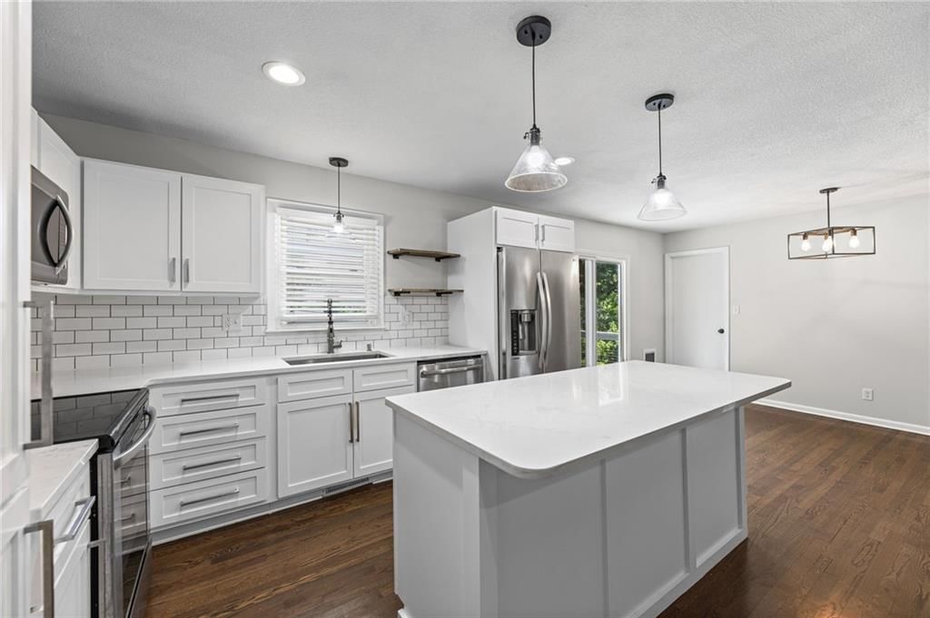 2308 NW Powderhorn Drive — photo 20