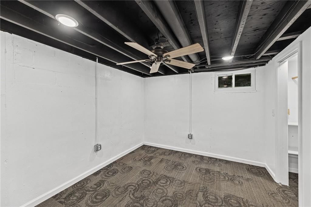 2308 NW Powderhorn Drive — photo 32