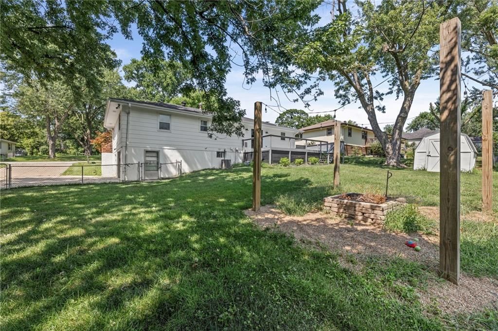 2308 NW Powderhorn Drive — photo 39