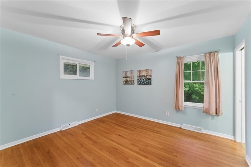 9346 Mackey Street — photo 17