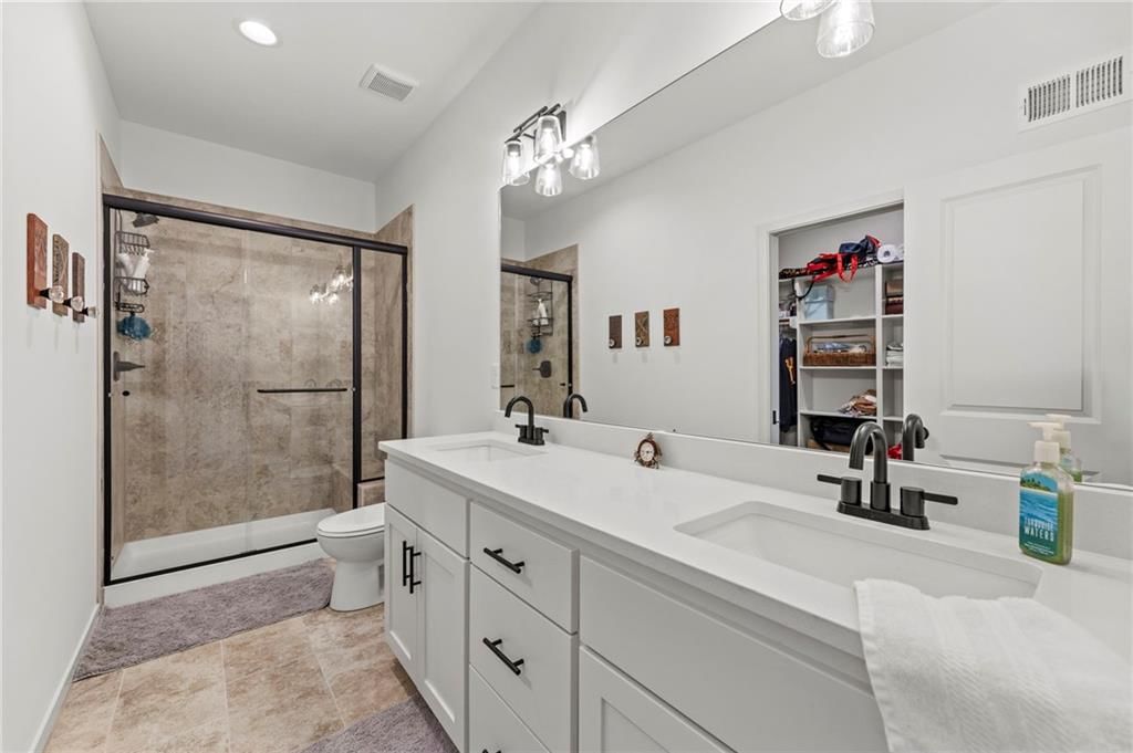 1128 S 12th Terrace — photo 18