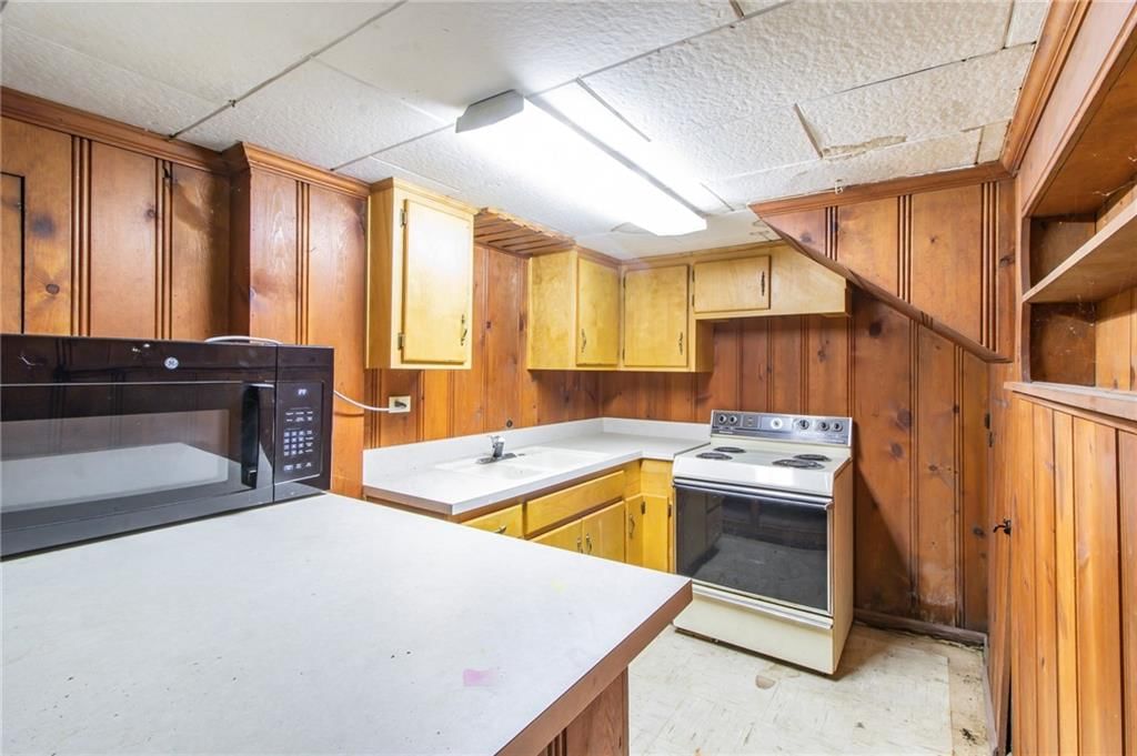 210 E Gay Street — photo 46