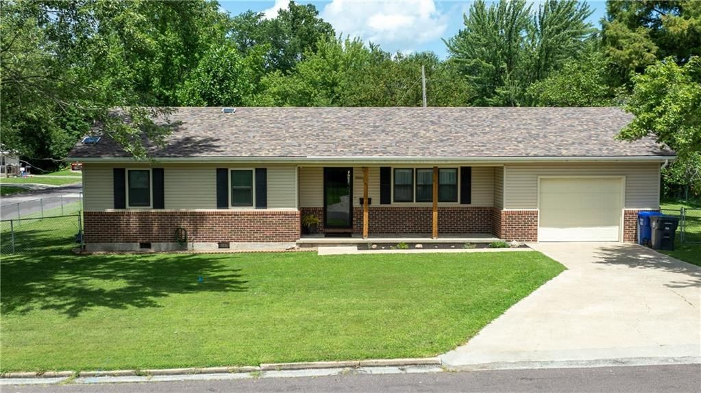 1640 Country Club Boulevard, Sedalia, MO