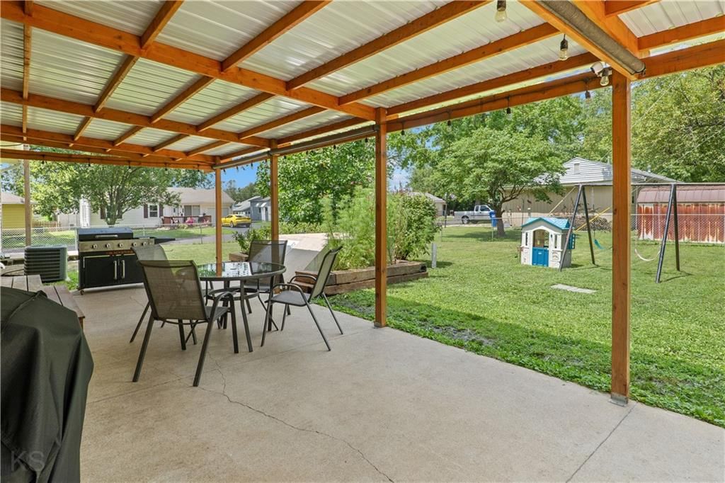 1640 Country Club Boulevard — photo 27
