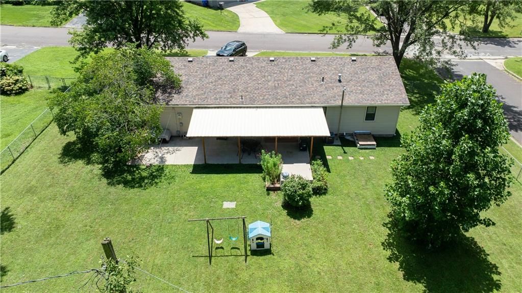 1640 Country Club Boulevard — photo 35