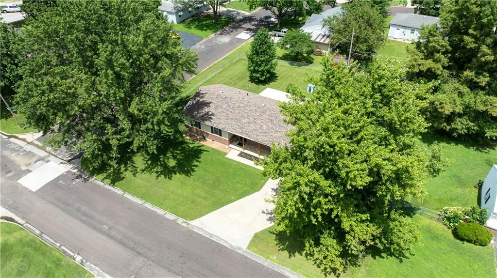 1640 Country Club Boulevard — photo 38