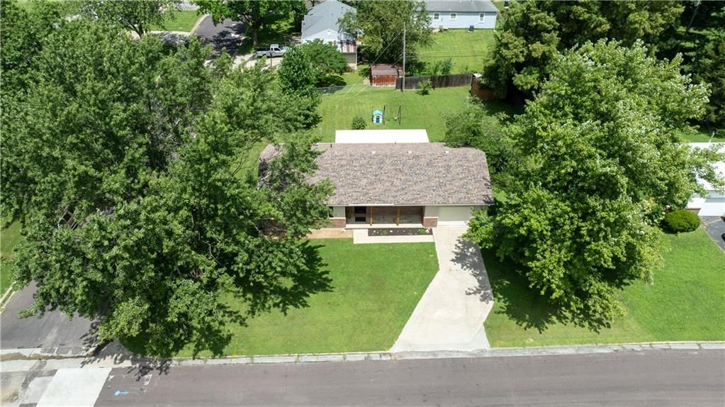 1640 Country Club Boulevard — photo 39