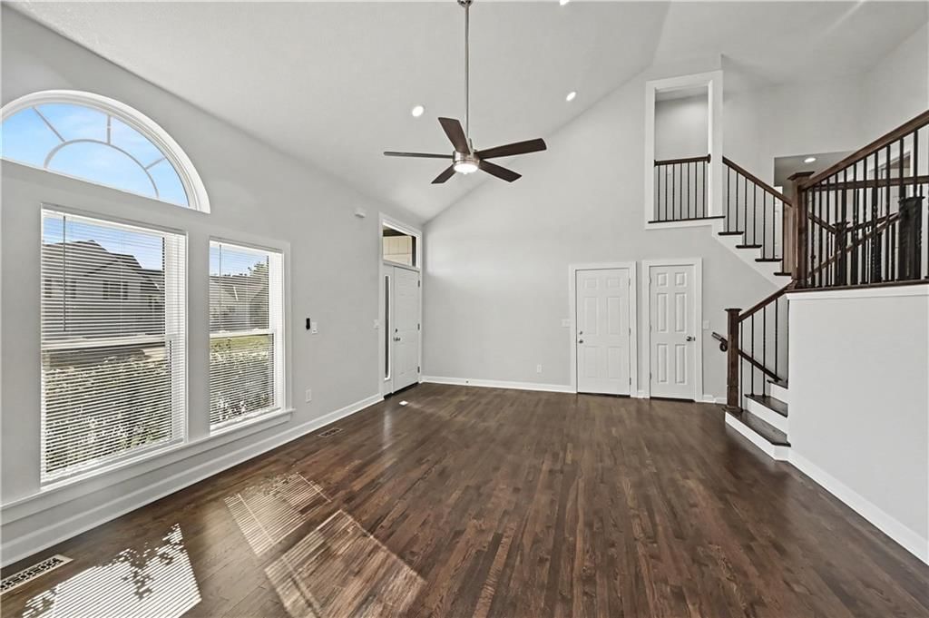 5333 NE Holiday Drive — photo 6
