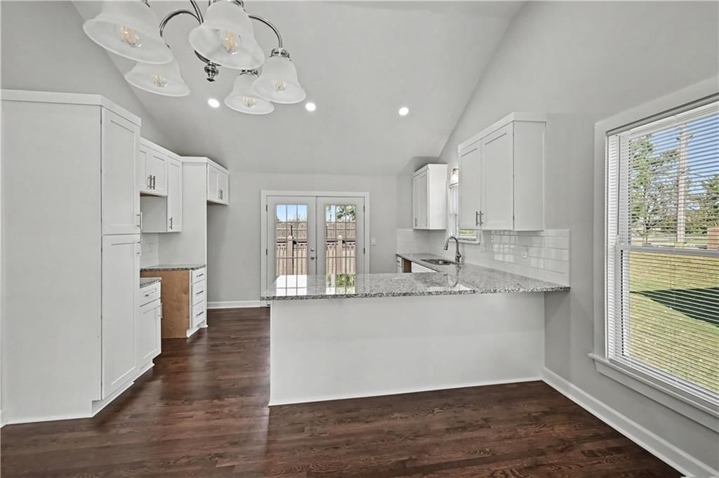 5333 NE Holiday Drive — photo 9
