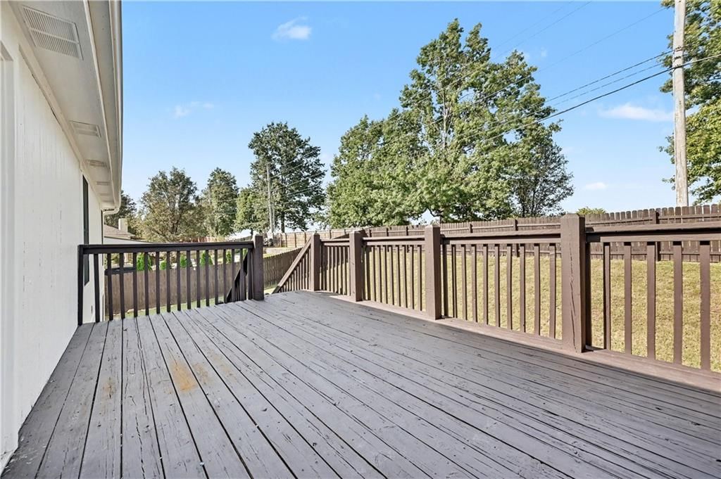5333 NE Holiday Drive — photo 23