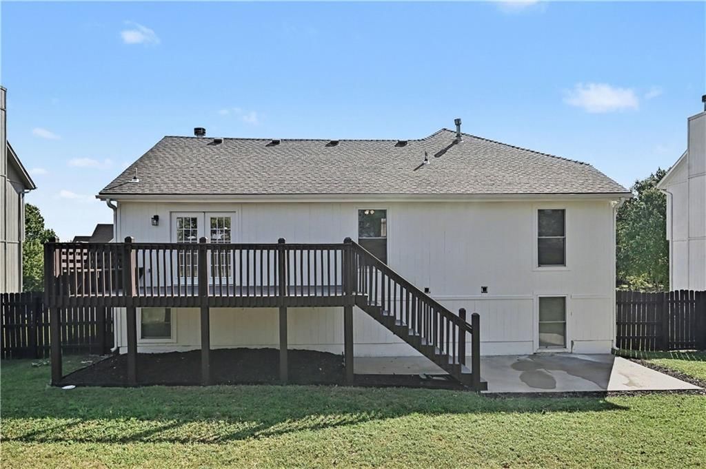 5333 NE Holiday Drive — photo 26