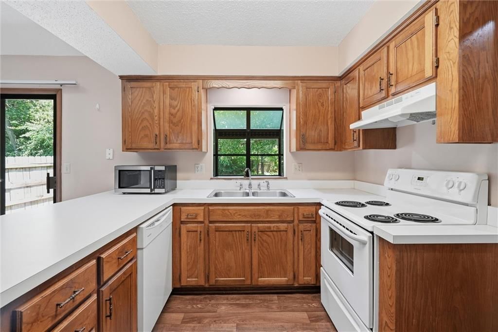 6241 Rene Street — photo 13