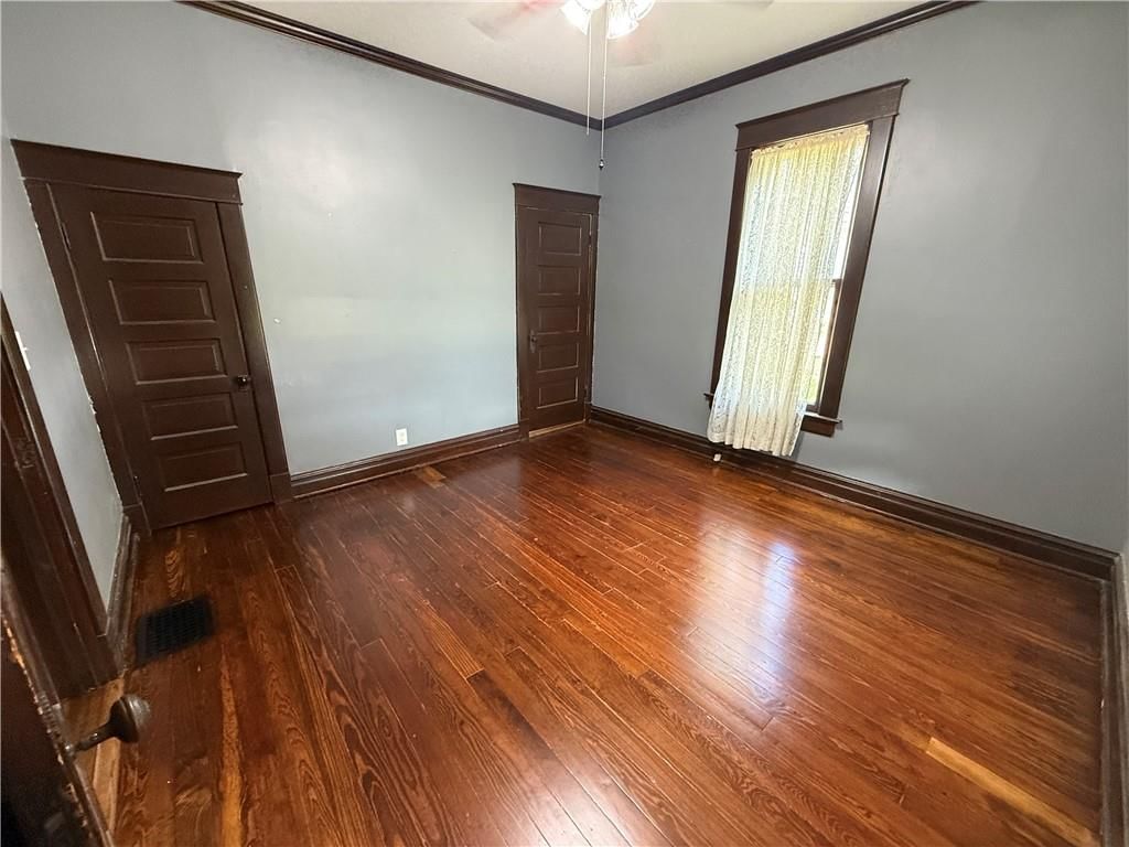 704 S Fuller Avenue — photo 5