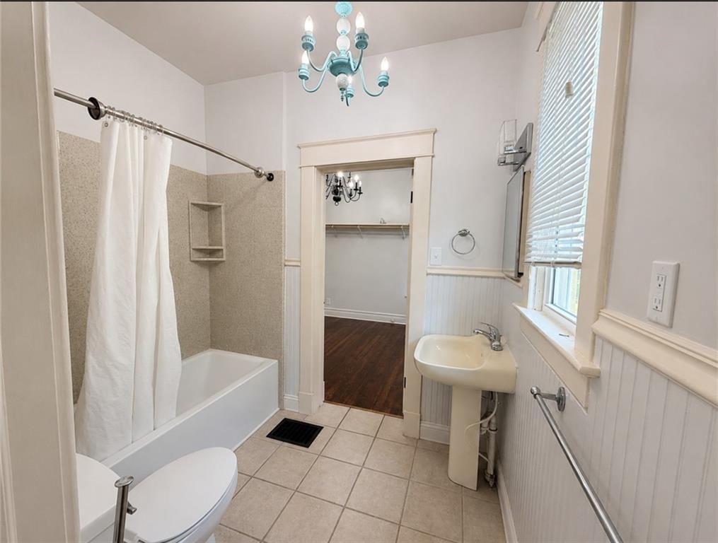 704 S Fuller Avenue — photo 9