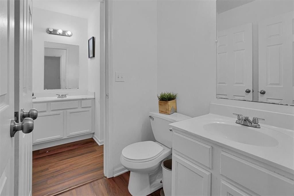 5713 Norton Avenue — photo 13