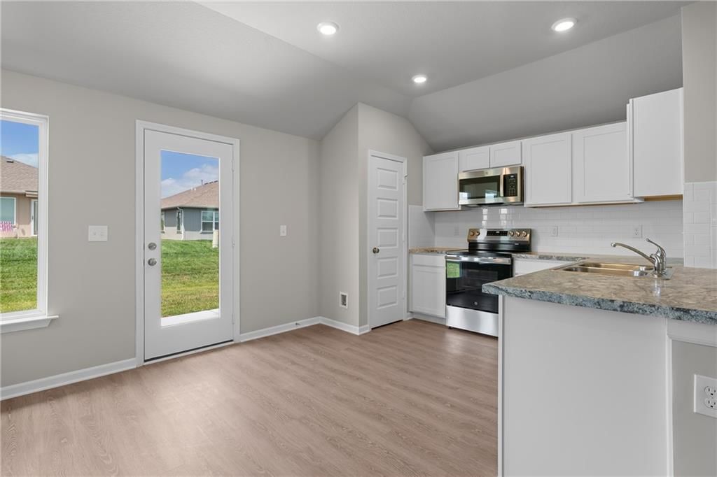 20270 W 195th Street — photo 5