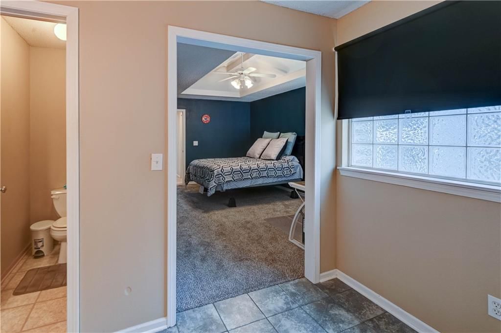 8112 N Lawn Avenue — photo 25