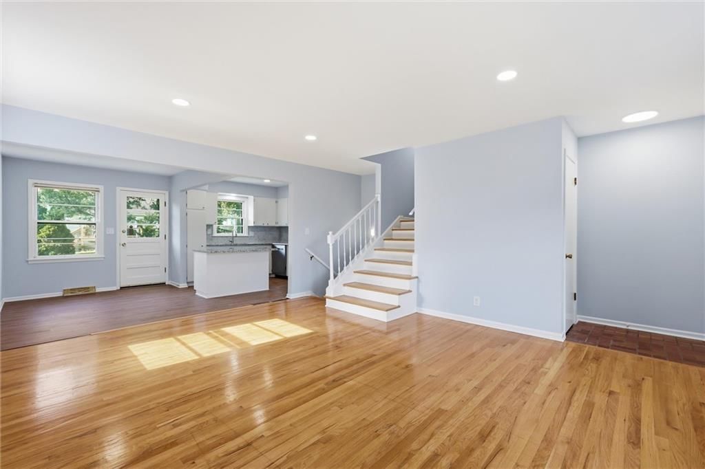 10729 Mcgee Street — photo 5