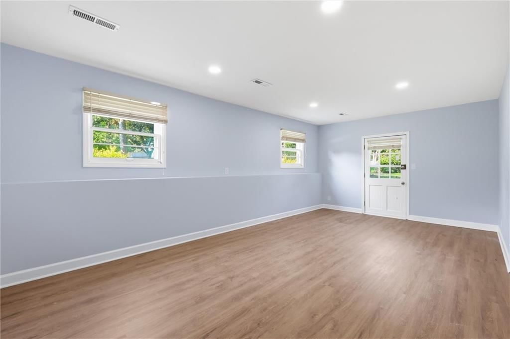 10729 Mcgee Street — photo 25