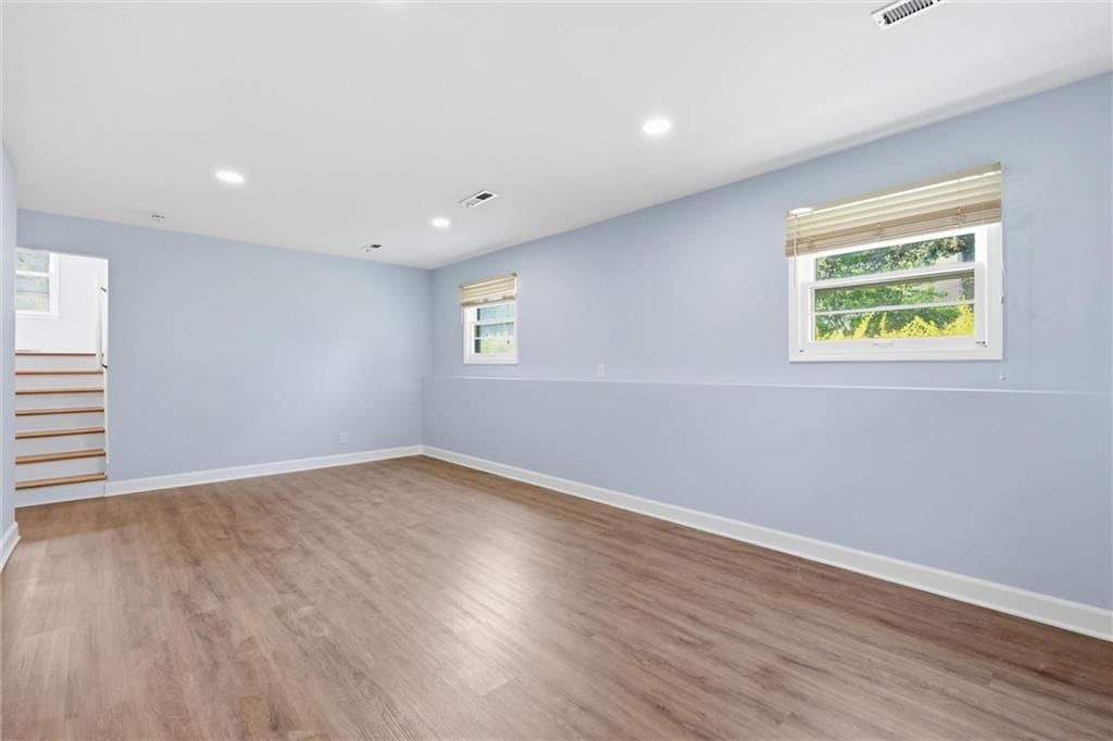 10729 Mcgee Street — photo 27