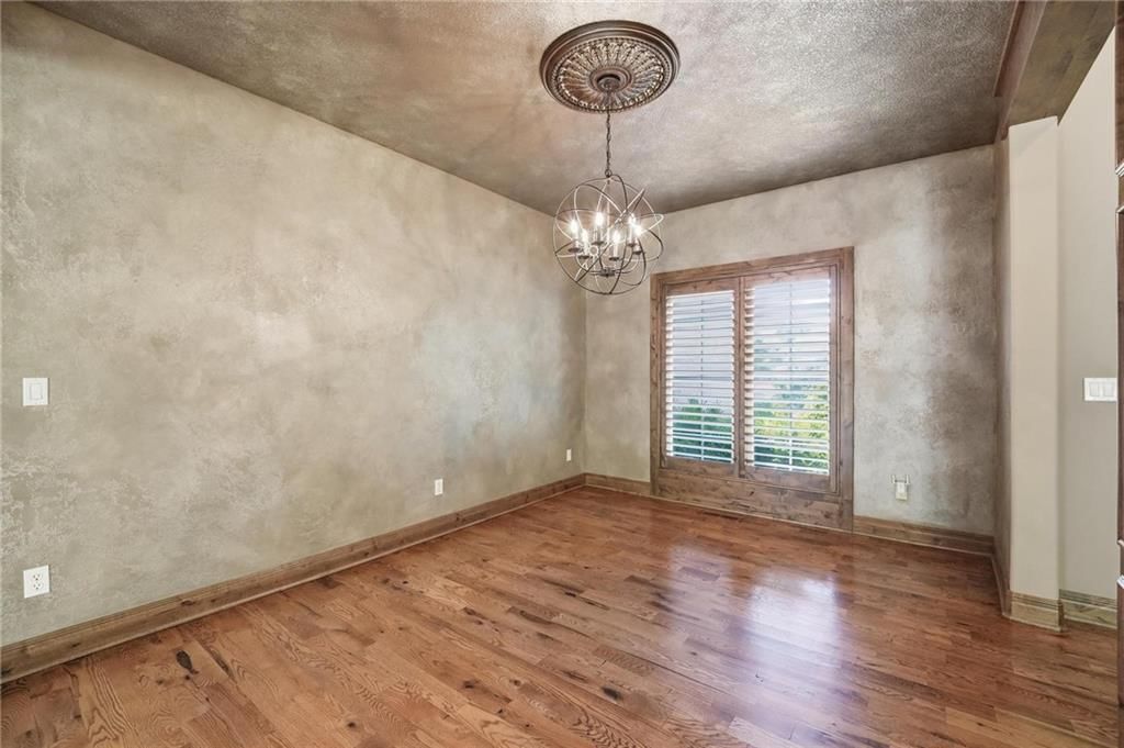 9415 N Kensington Avenue — photo 9