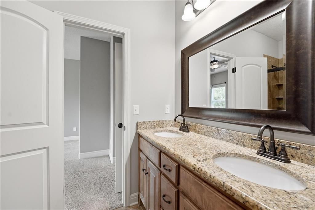 9415 N Kensington Avenue — photo 41