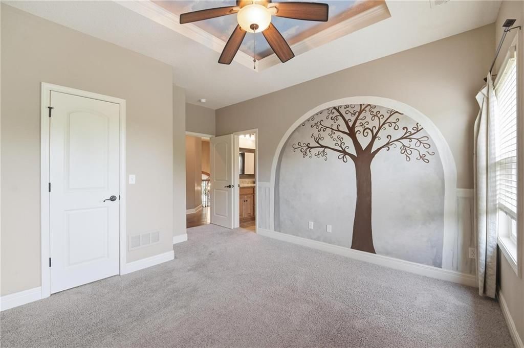9415 N Kensington Avenue — photo 43