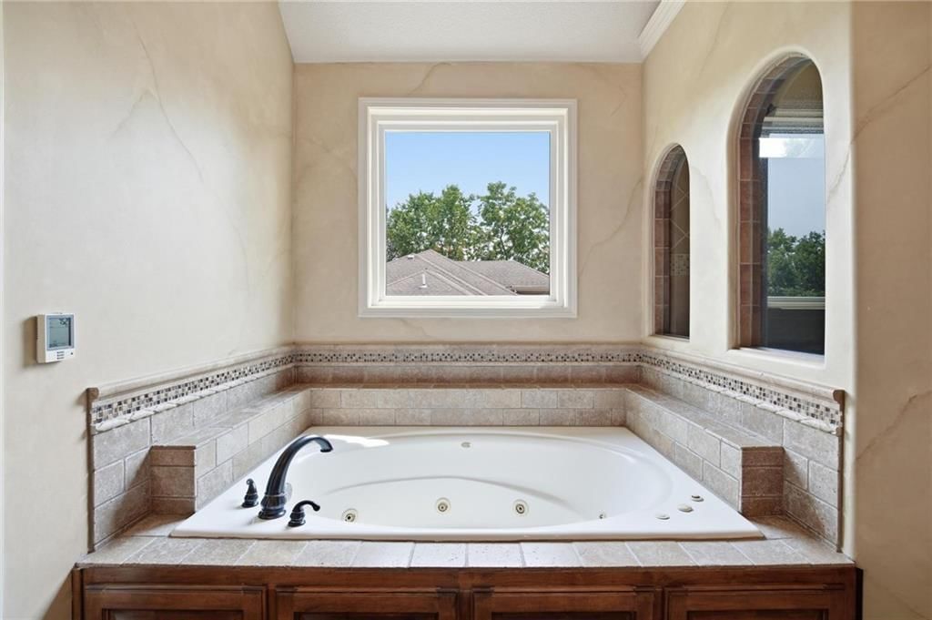 9415 N Kensington Avenue — photo 54