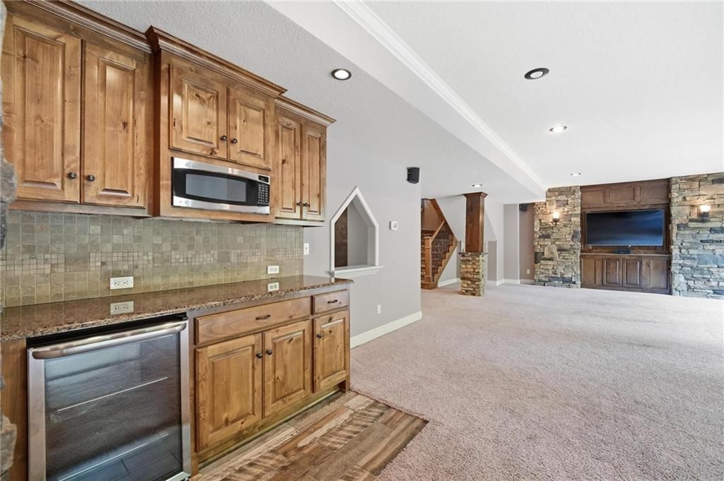 9415 N Kensington Avenue — photo 71