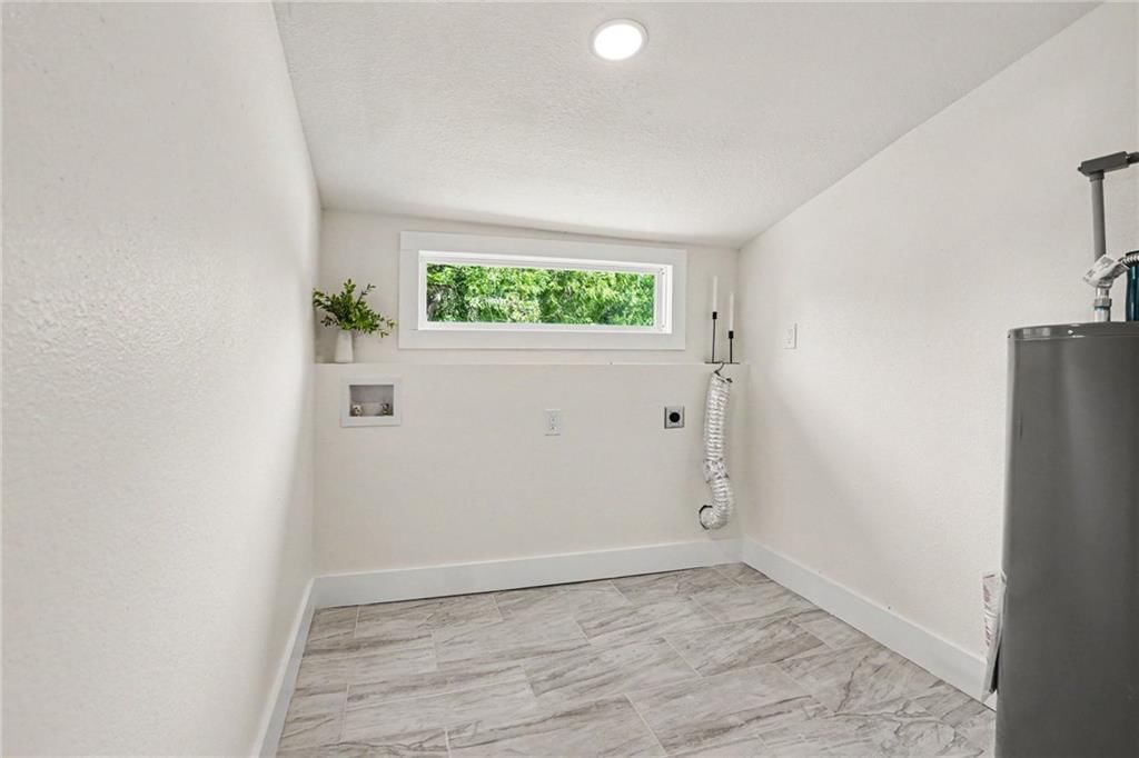 7560 Hoover Road — photo 16