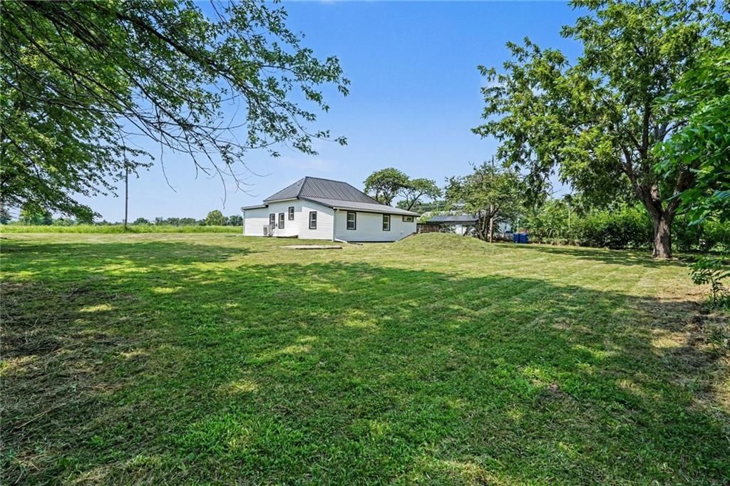 7560 Hoover Road — photo 22