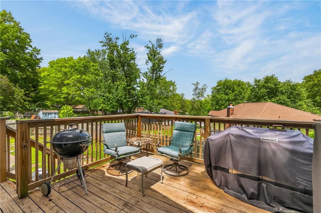 1524 Oxford Court — photo 9