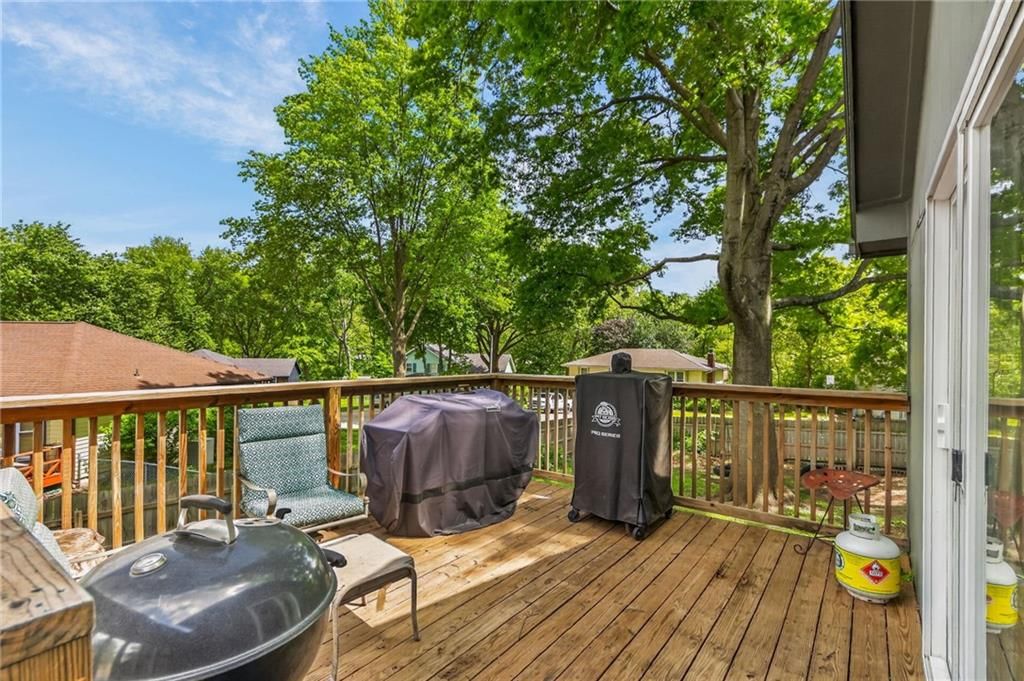1524 Oxford Court — photo 10