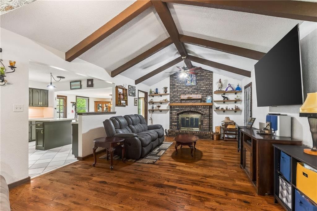 1524 Oxford Court — photo 14