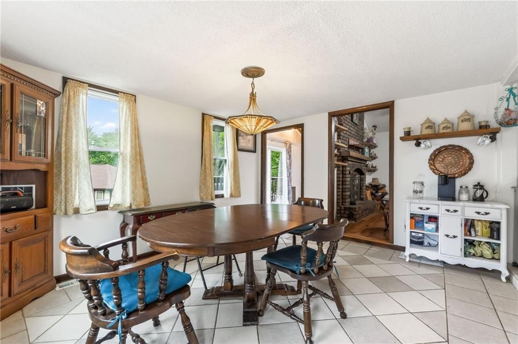 1524 Oxford Court — photo 21