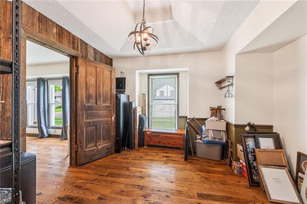 1524 Oxford Court — photo 23