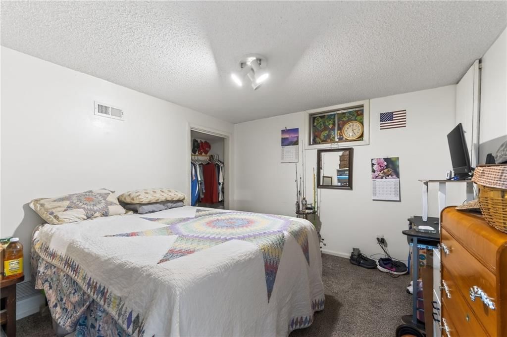1524 Oxford Court — photo 36