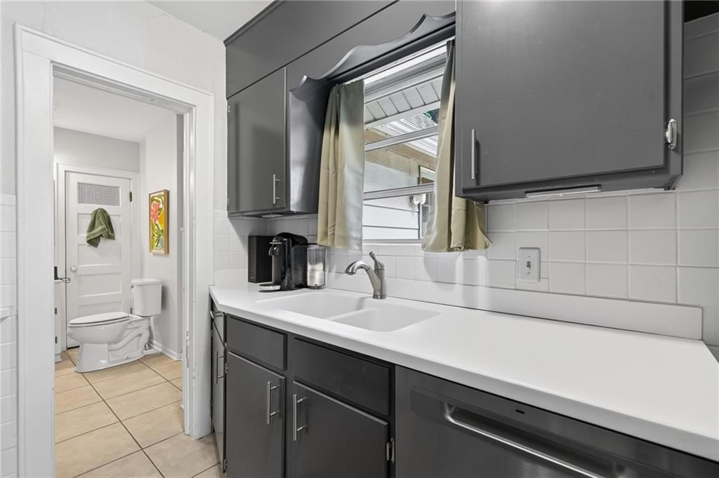 12510 E 51st Street — photo 13